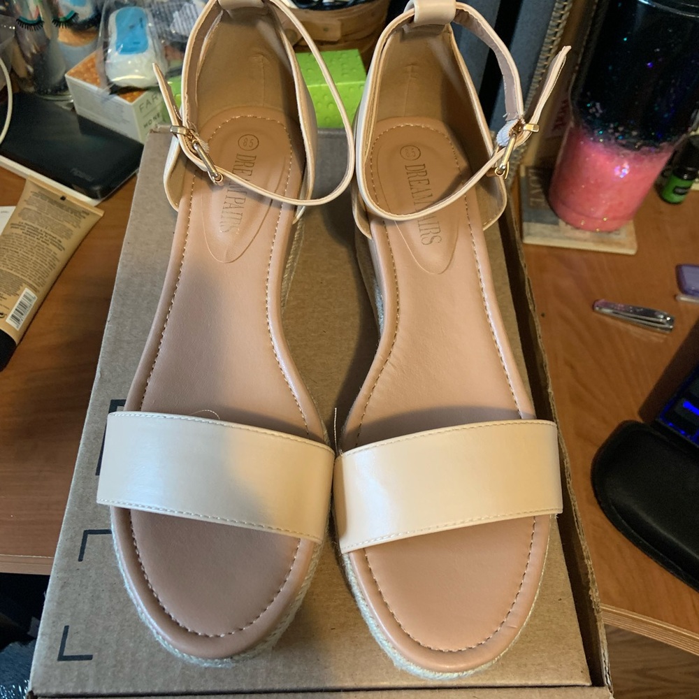 DREAM PAIRS Women's Ankle Strap Espadrilles Platform Wedges Sandal